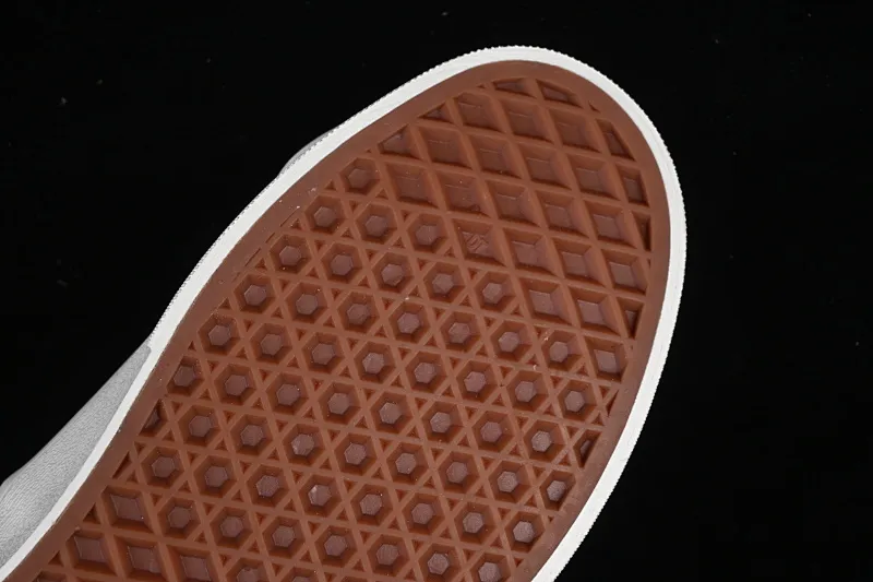 All categories Vans Vans series Vans Hi Vans high-top Vans Clash The Wall Vans fashion high-top casual sneakers VN000CNKBA2